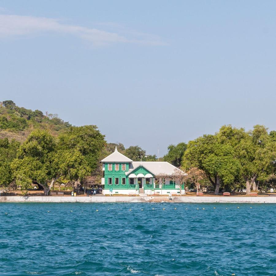Somewhere Koh Sichang Экстерьер фото